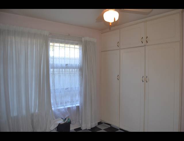 2 BEDROOM FLAT FOR SALE IN SCOTTBURGH CENTRAL